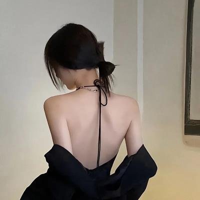 隔壁的房间